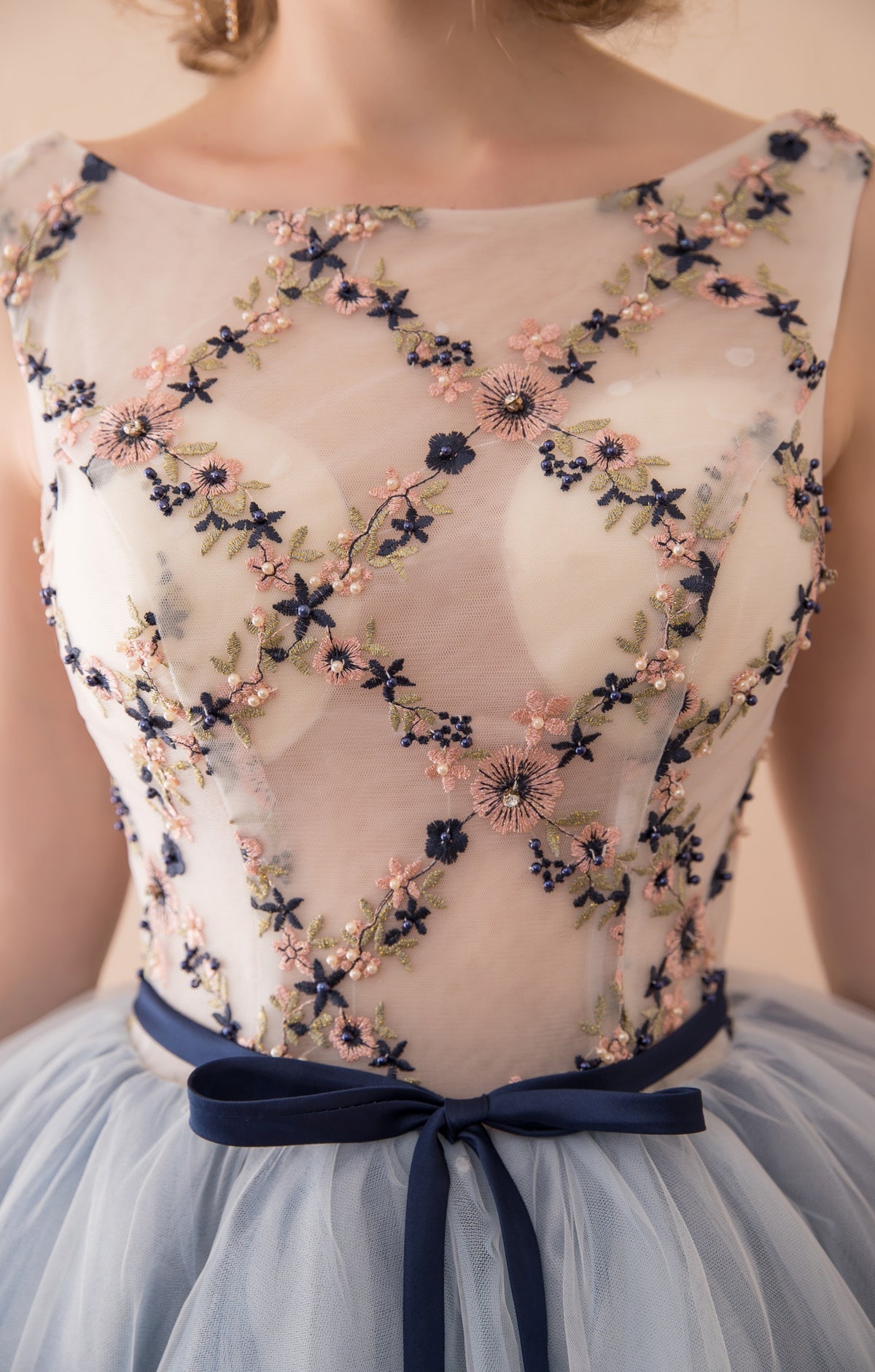7-Day Dispatch Illusion Neckline Floral Embroidered Light Blue Tulle Short Prom Dress Lace-up Back Cocktail Dress