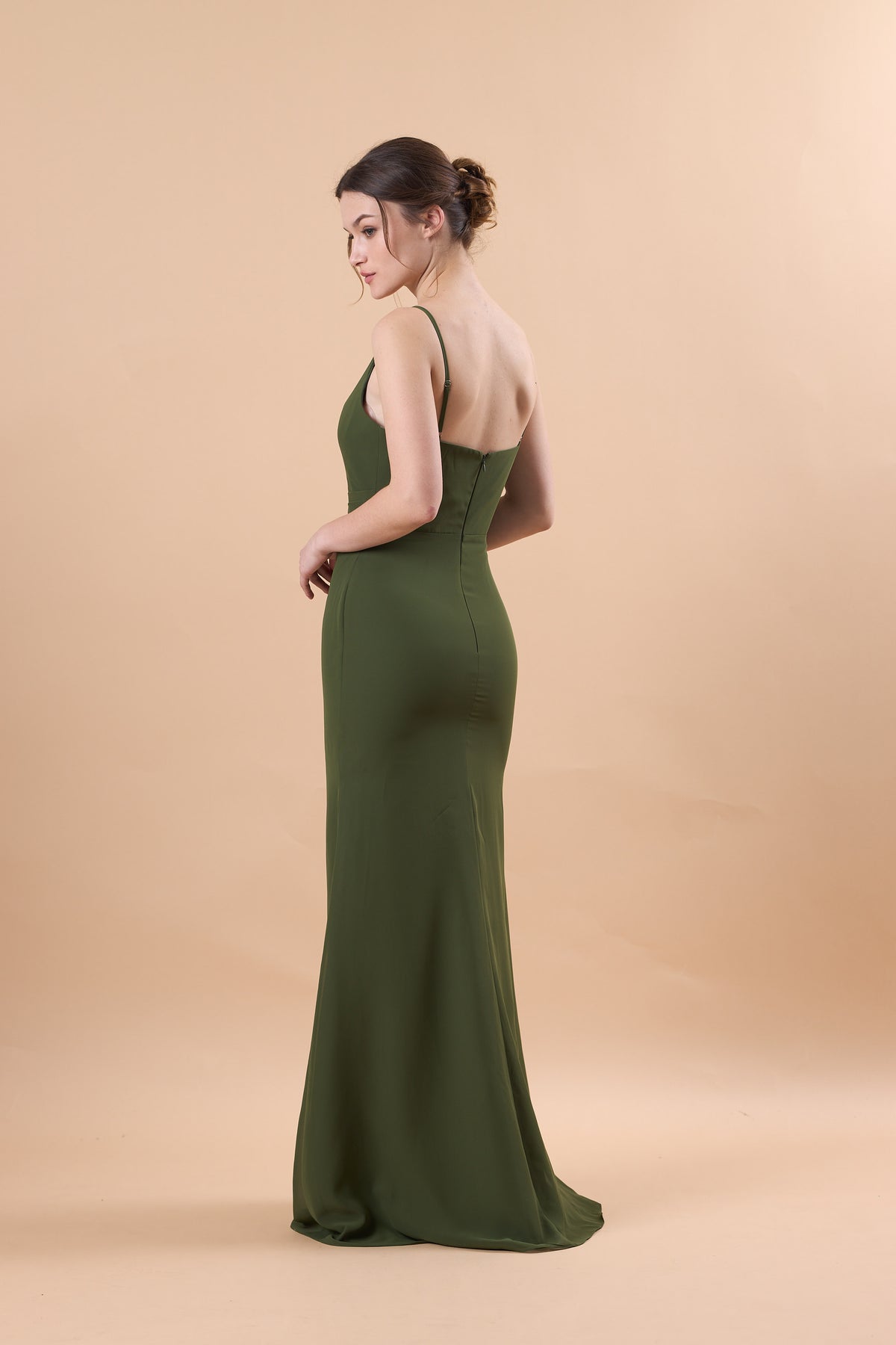 72‑Hour Dispatch Olive Green Spaghetti Strap Bridesmaid Dress, Cowl V‑Neck Mermaid Gown With High Slit