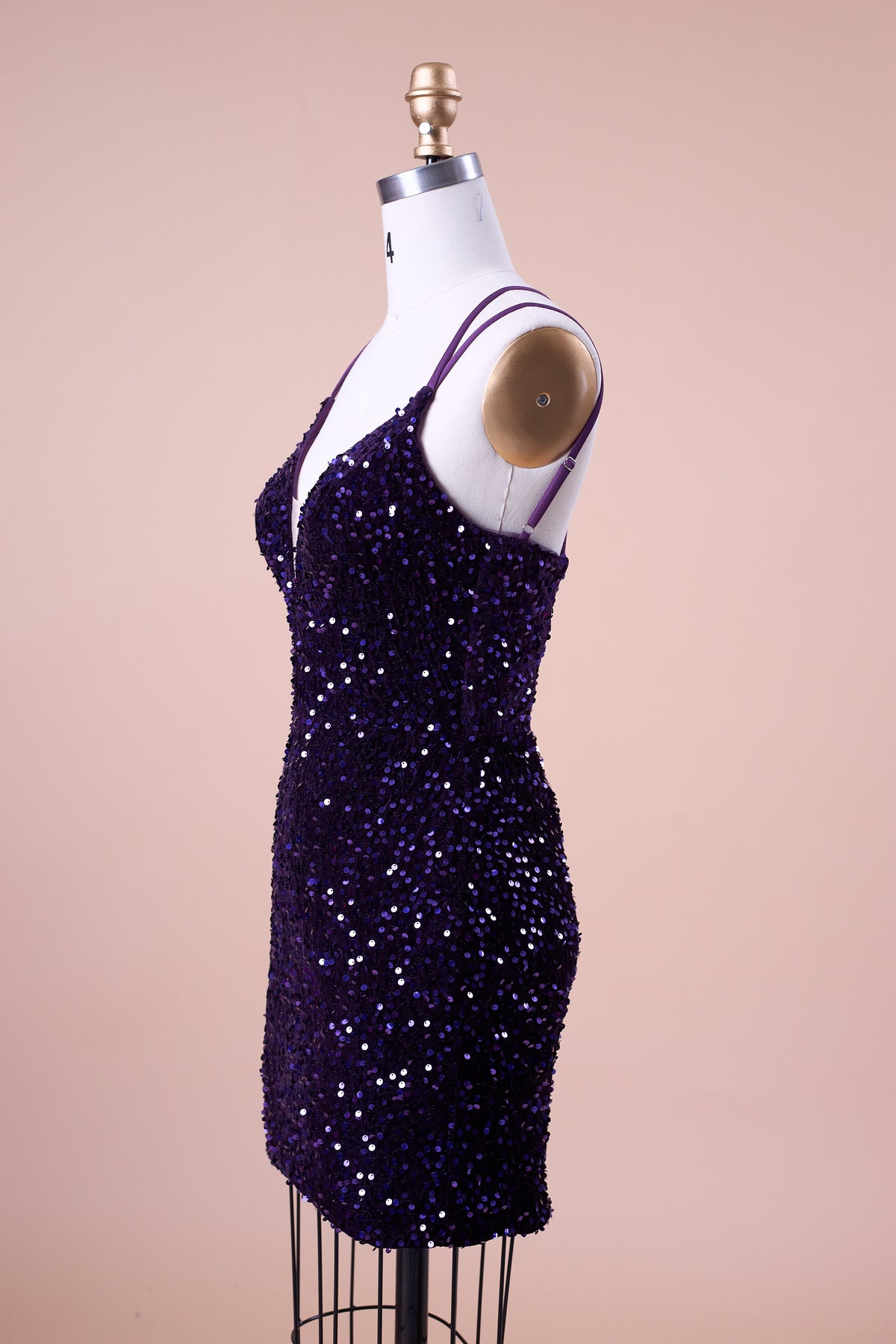 72‑Hour Dispatch Dark Purple Velvet Sequin Deep V Spaghetti Strap Short Homecoming Dress