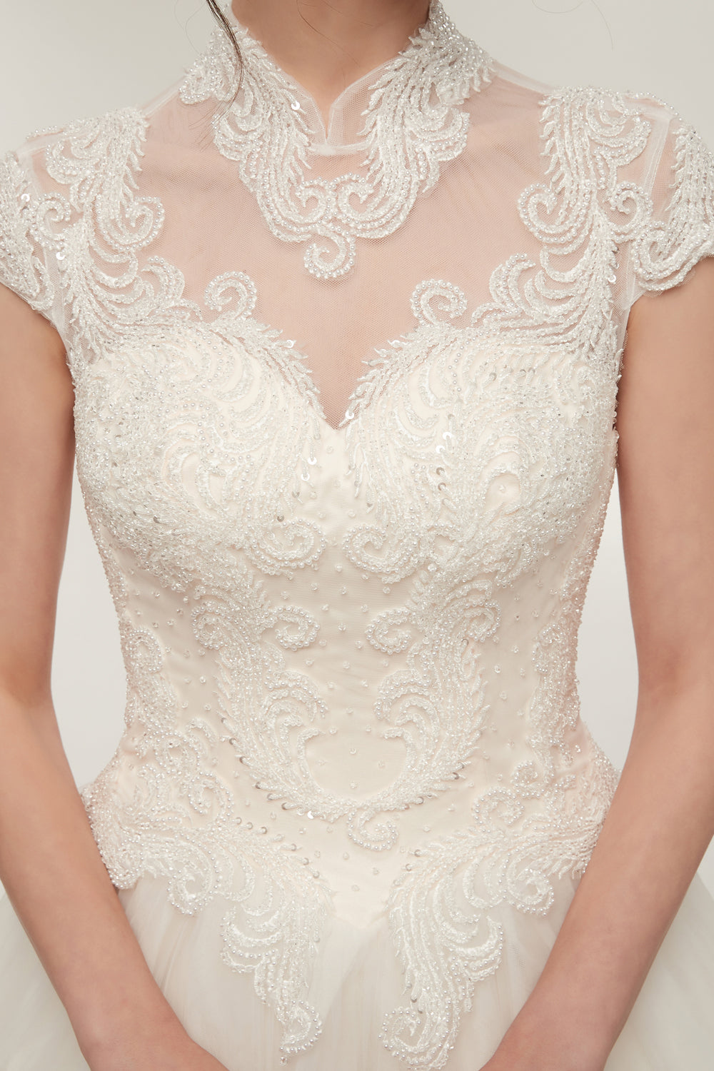 7-Day Dispatch High Neck Illusion Sweetheart White Lace Tulle Ball Gown Keyhole Back Lace-up Wedding Dress