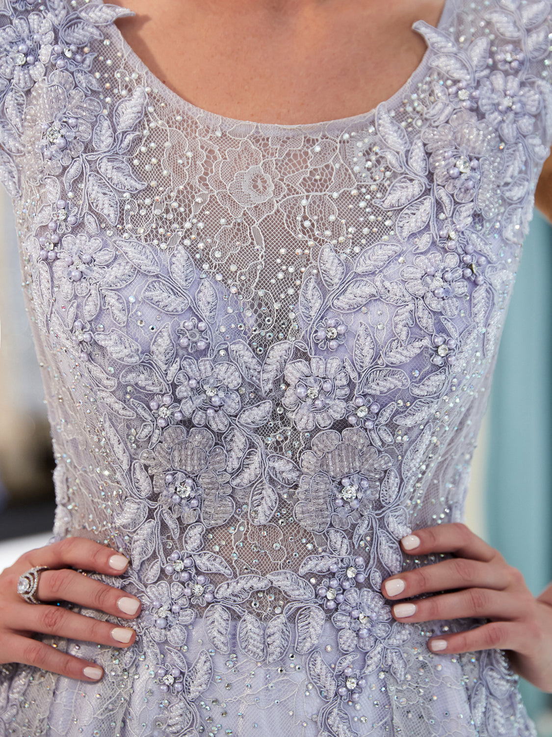 7-Day Dispatch Illusion Neckline Cap Sleeve Lavender Lace Applique Sequin Tulle A-Line Gown Hidden Zipper Formal Dress