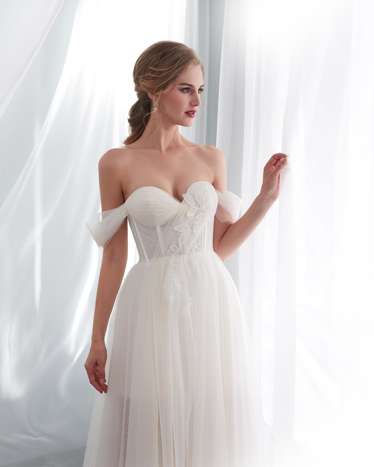 7-Day Dispatch Off-the-Shoulder Sweetheart Ivory Tulle A-Line Wedding Dress Draped Sleeves Corset Back Bridal Gown