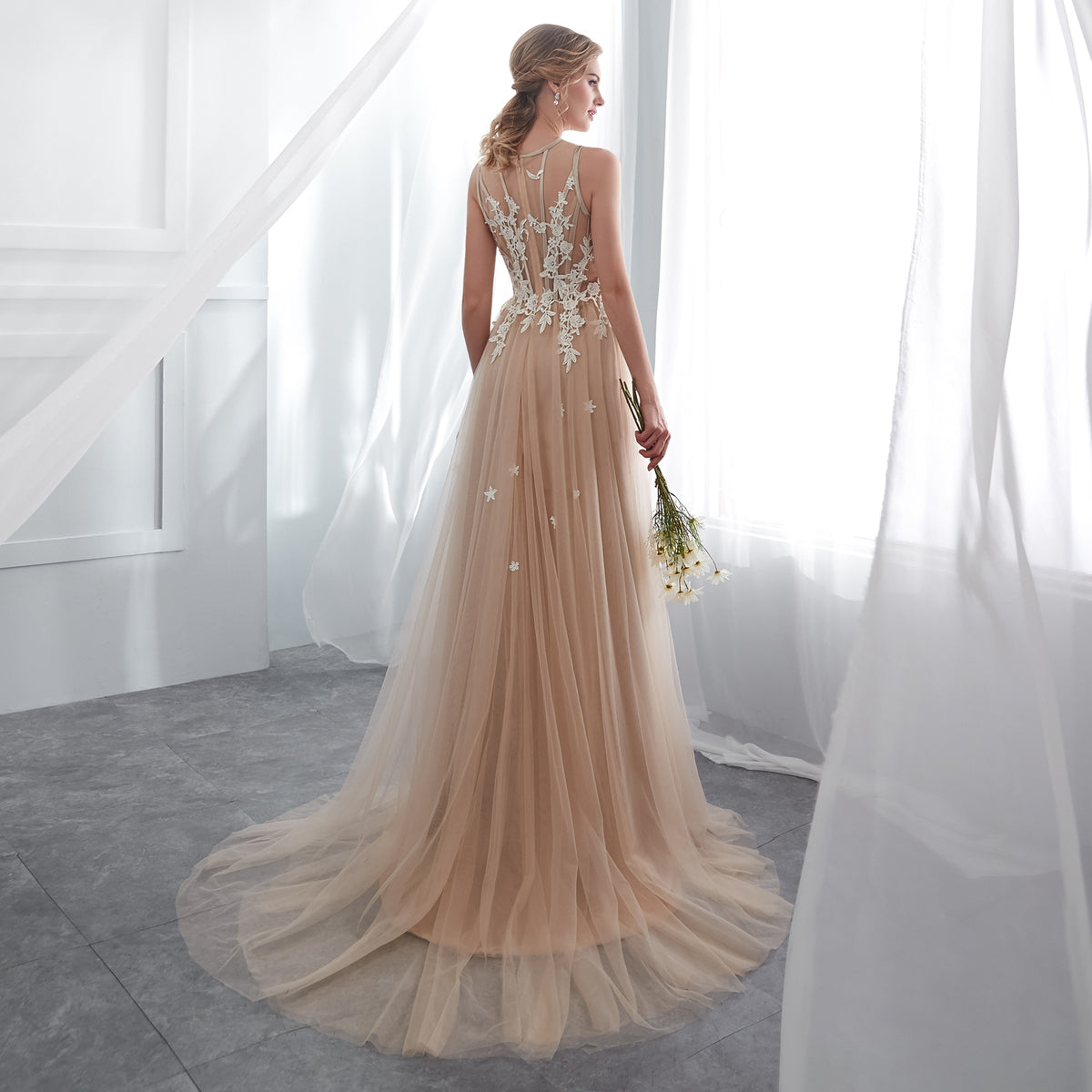 7-Day Dispatch Sleeveless Illusion Neckline Champagne Tulle A-Line Wedding Dress White Floral Applique Open Back Sweeping Train Bridal Gown
