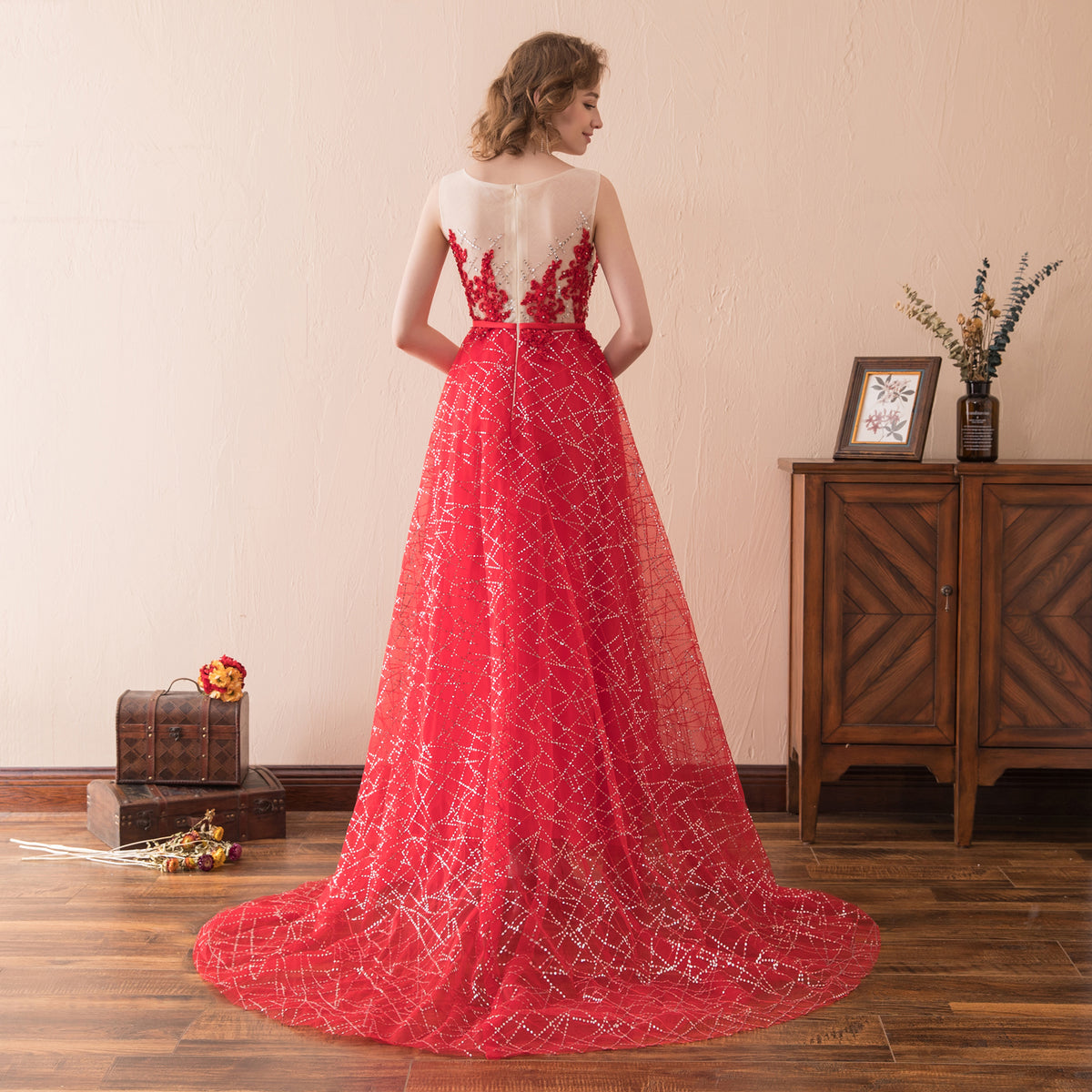 7-Day Dispatch Sleeveless Illusion Neckline Red Floral Applique Tulle Evening Gown Starry Beaded Sweep Train Formal Dress