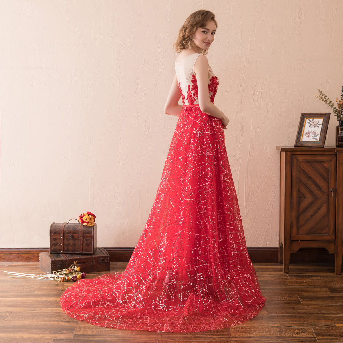 7-Day Dispatch Sleeveless Illusion Neckline Red Floral Applique Tulle Evening Gown Starry Beaded Sweep Train Formal Dress