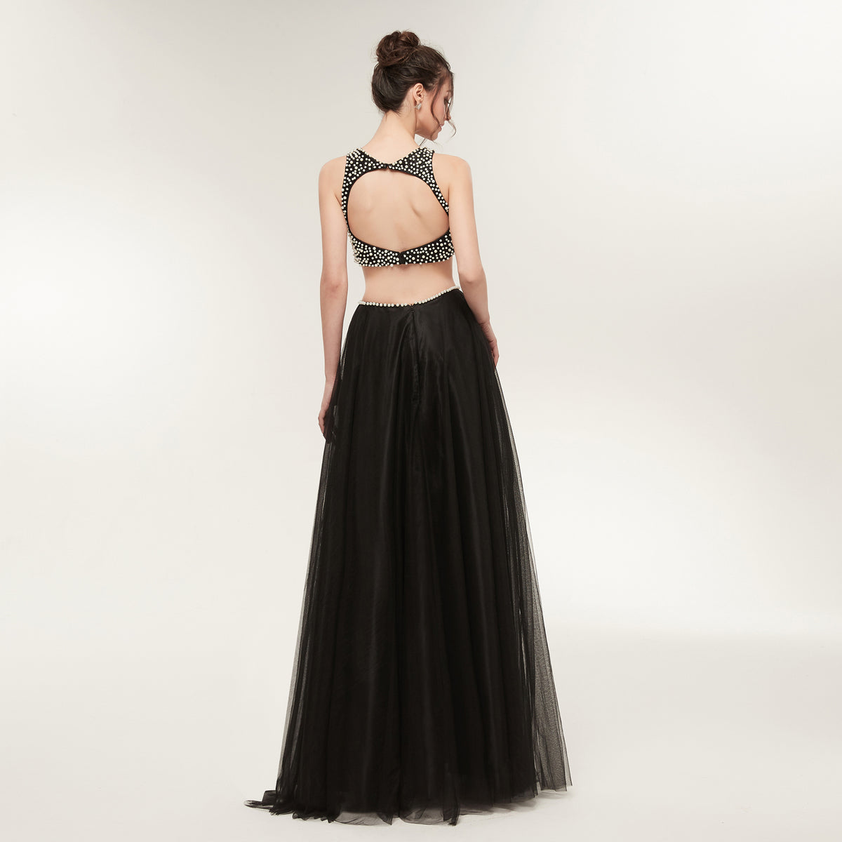 7-Day Dispatch Sleeveless Pearl Beaded Black Two-Piece Prom Dress Tulle Skirt Open Back Cutout Formal Gown