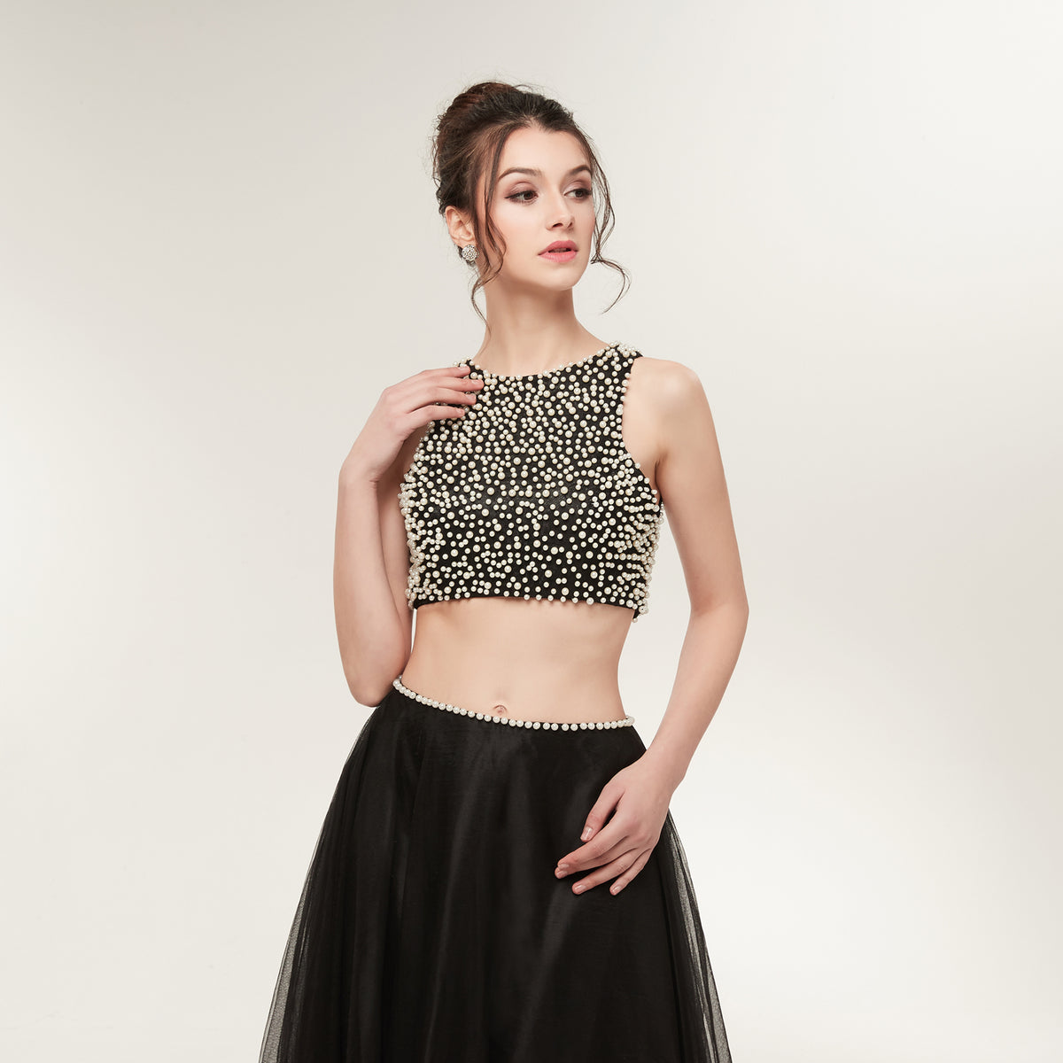 7-Day Dispatch Sleeveless Pearl Beaded Black Two-Piece Prom Dress Tulle Skirt Open Back Cutout Formal Gown