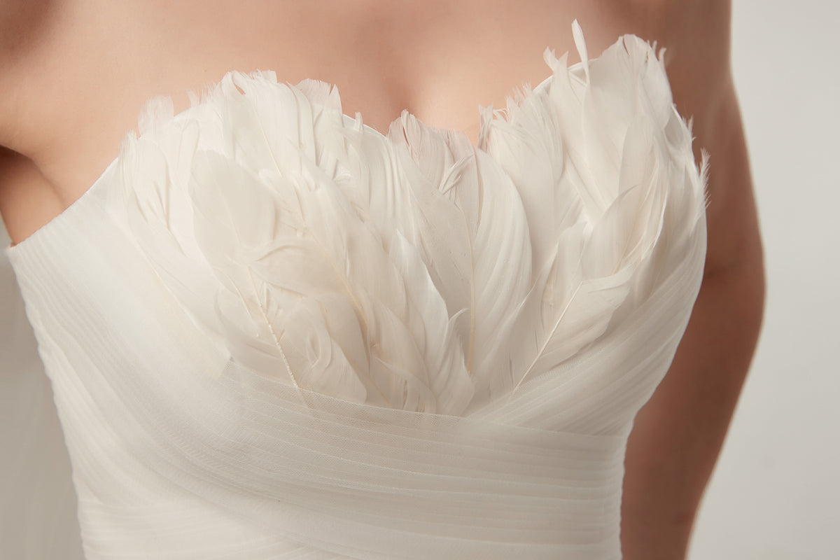 7-Day Dispatch Strapless Sweetheart White Tulle A-Line Wedding Dress Lace-up Back Sweeping Train Bridal Gown
