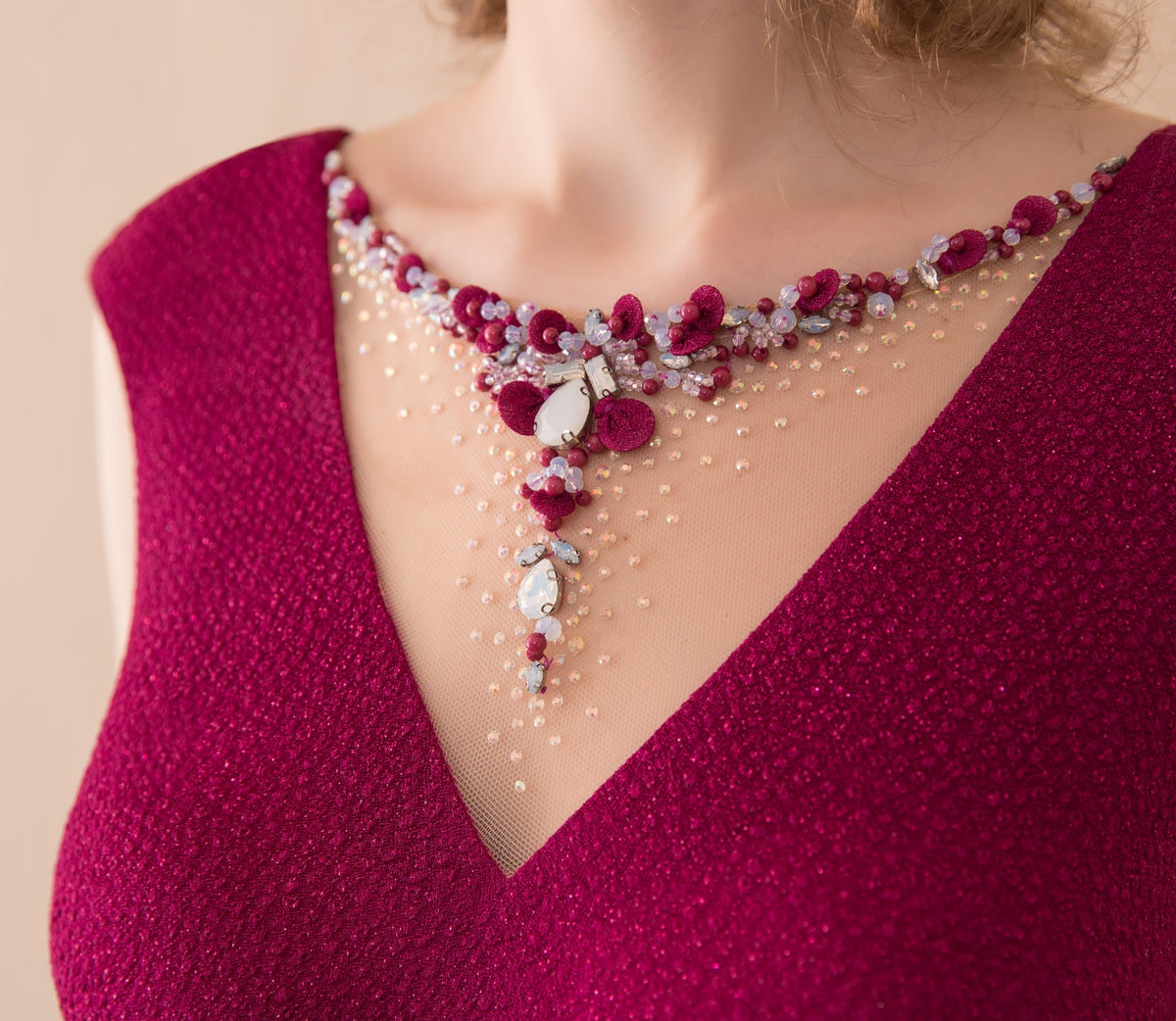 7-Day Dispatch V-Neck Cowl Back Burgundy Fitted Mermaid Evening Gown Rhinestone Chain Back Formal Dress