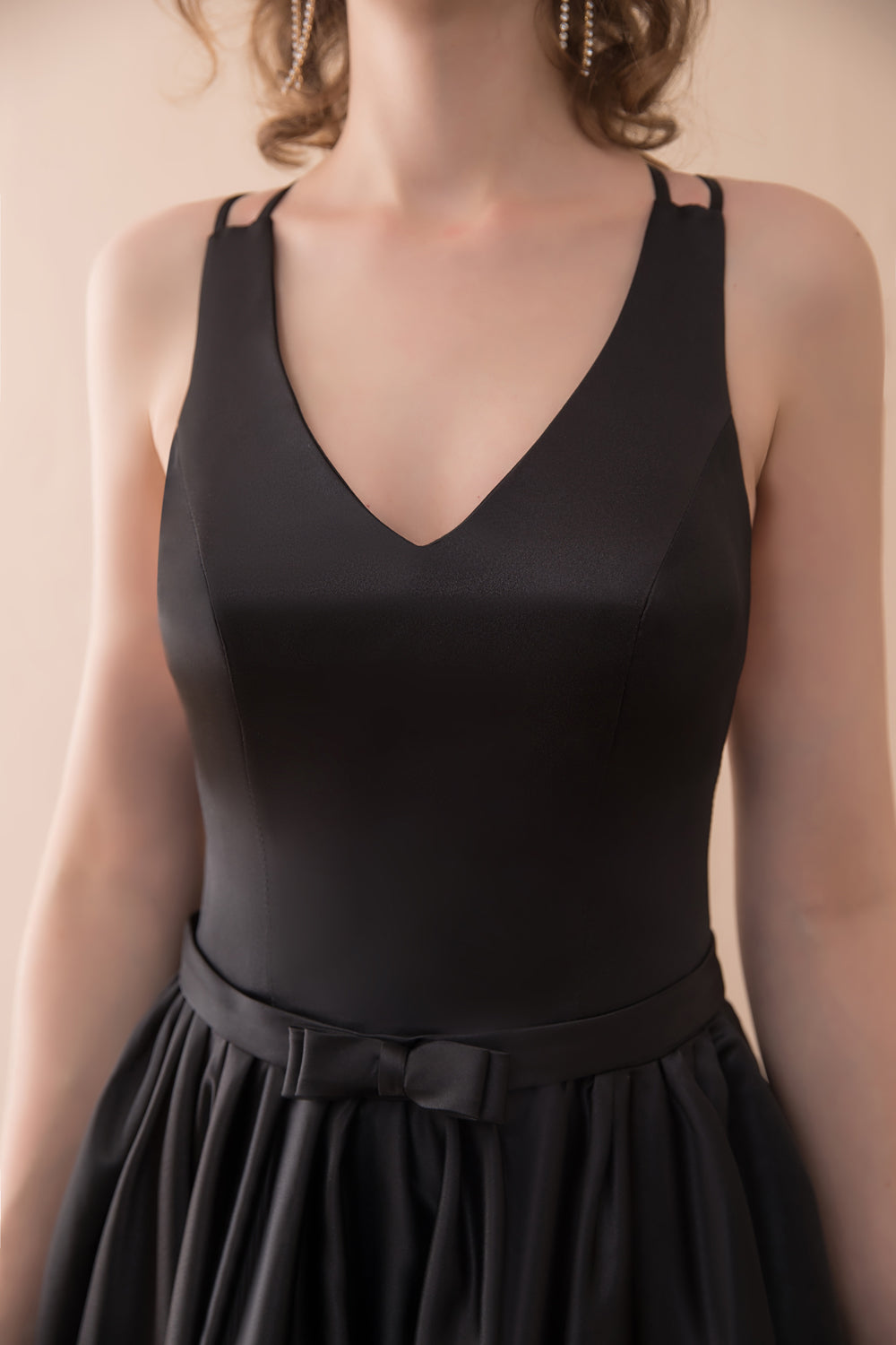 7-Day Dispatch V-Neck Sleeveless Black Satin Ball Gown Corset Lace-up Back Sweeping Train Formal Dress