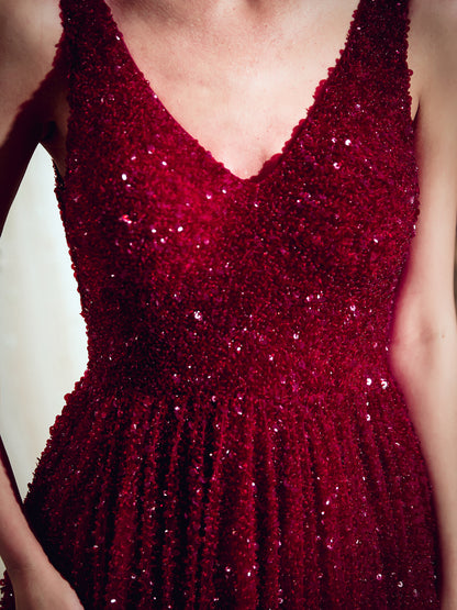 7-Day Dispatch V-Neck Sleeveless Burgundy Beaded Bodice Tulle A-Line Gown V-Back Pleated Skirt Sweeping Train Evening Dress