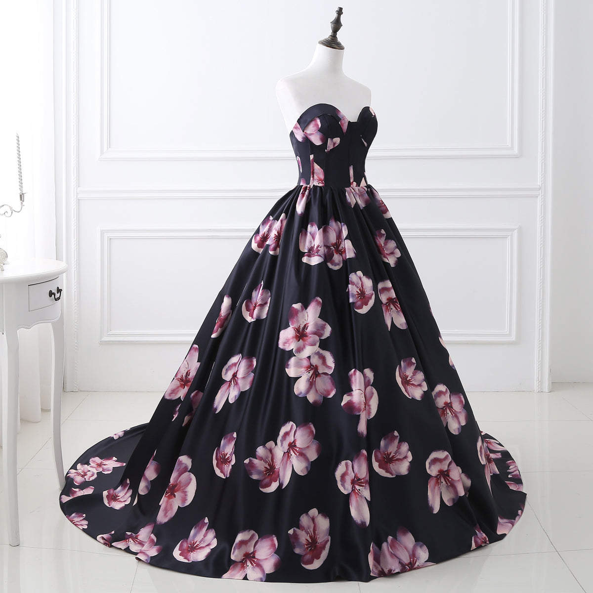 72-Hour Dispatch Black Satin Floral Strapless Ball Gown Lace-up Prom Dress