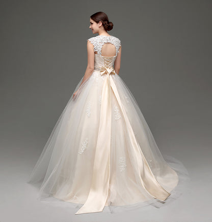 7‑Day Dispatch Sweetheart Lace Strap Ball Gown Wedding Dress Cutout Back Corset with Bow Chapel Train Bridal Gown Product Description